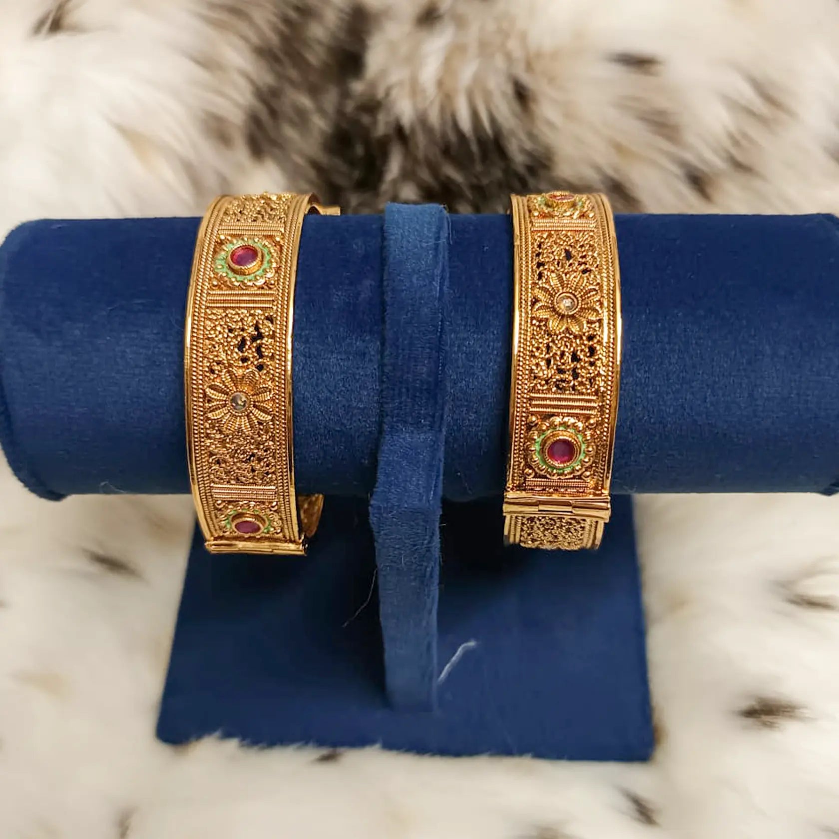 Real-Gold-Look-Polki-Adjustable-Kangan-Size-2-6