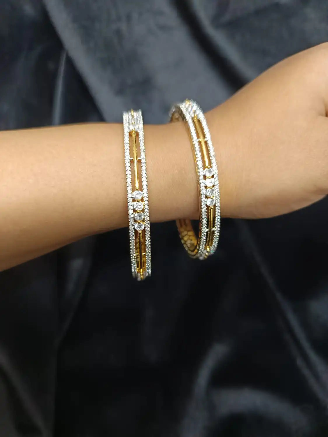 Silver-Alloy-Ad-Kangan-With-Gold-Plating