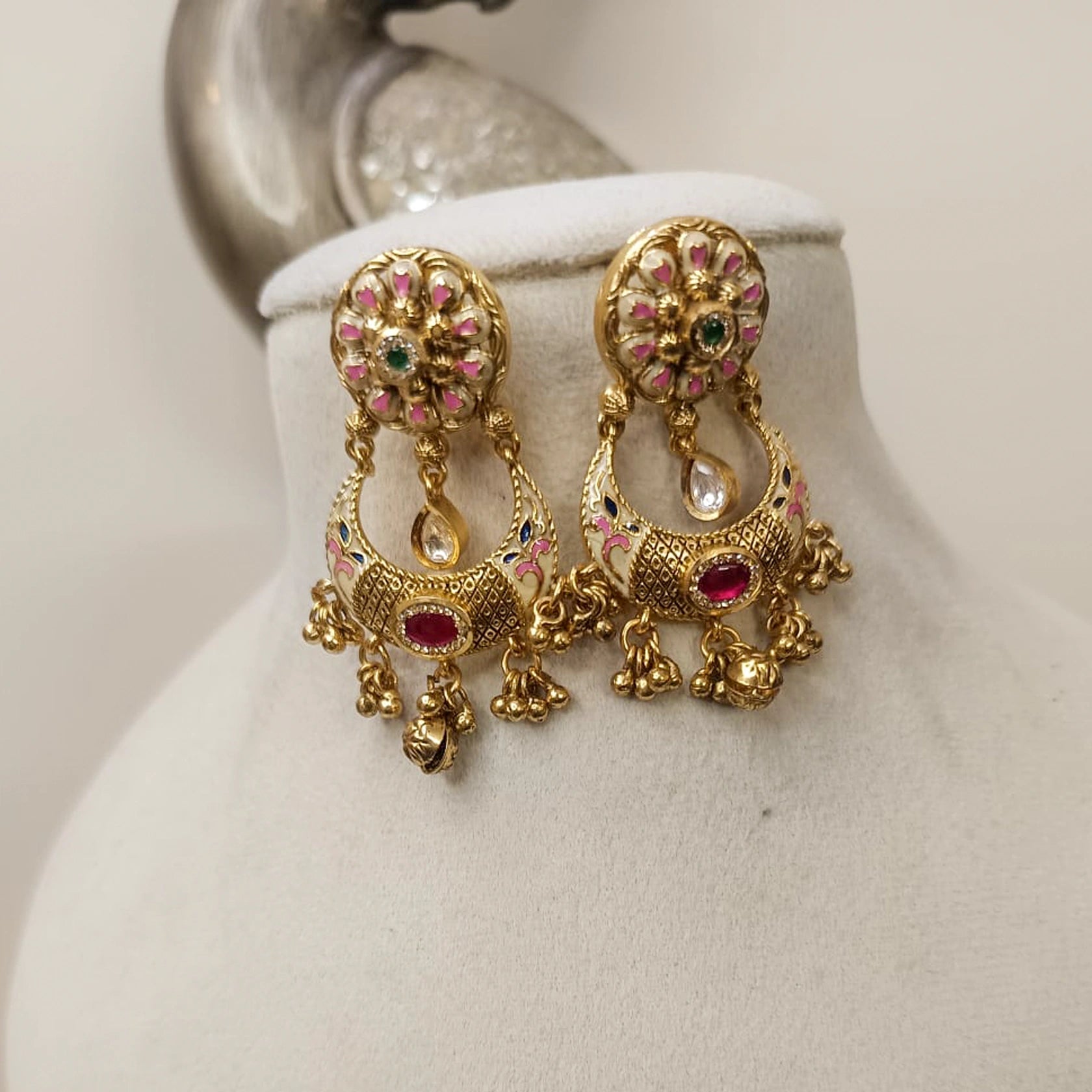 Antique-Gold-Polki-Chandbali-1