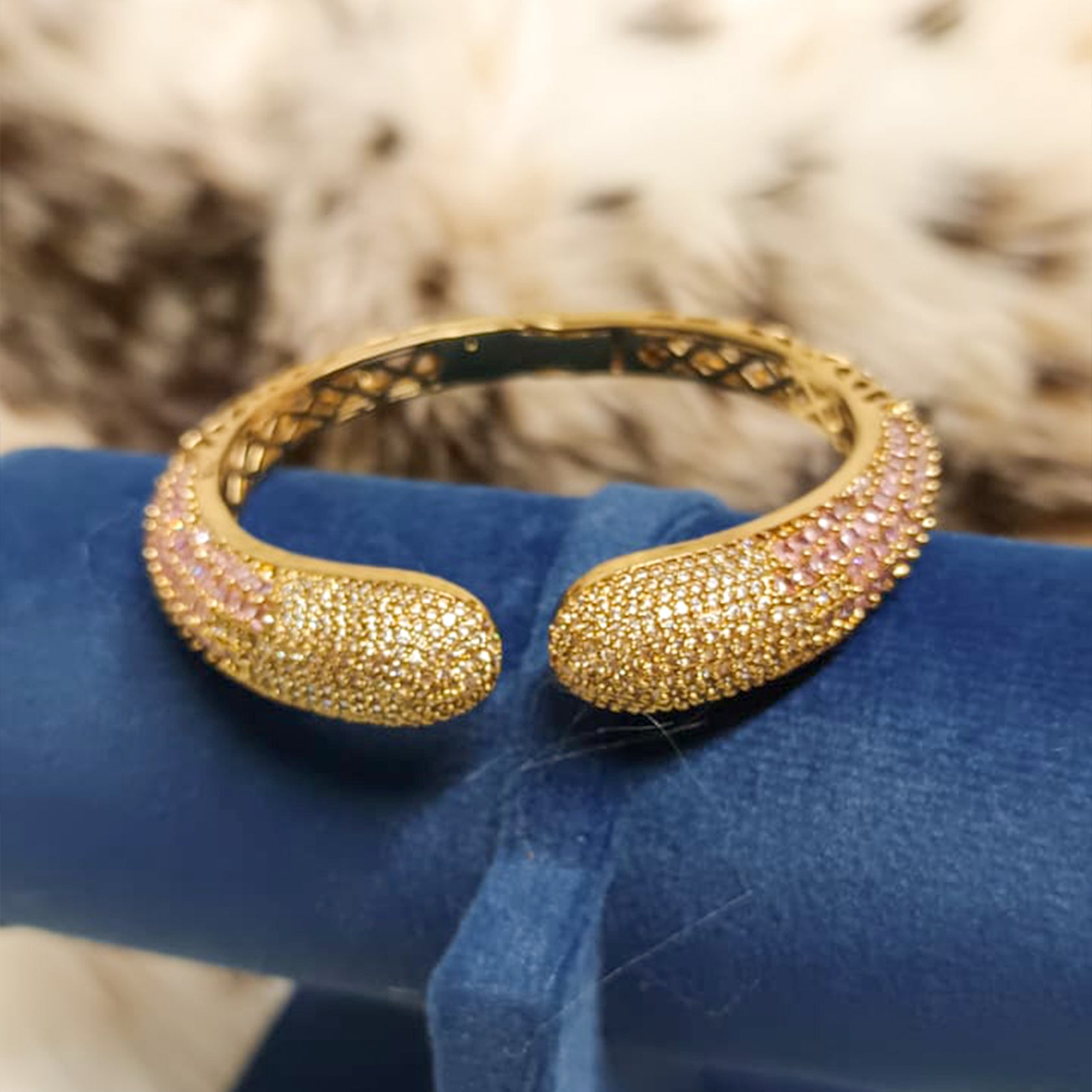 Antique-Mehndi-Polish-Adjustable-Bracelet-With-Premium-Stone