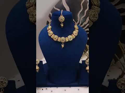 Real-Gold-Look-Kundan-Necklace-Set-With-Jhumki-Earrings-Maang-Tikka